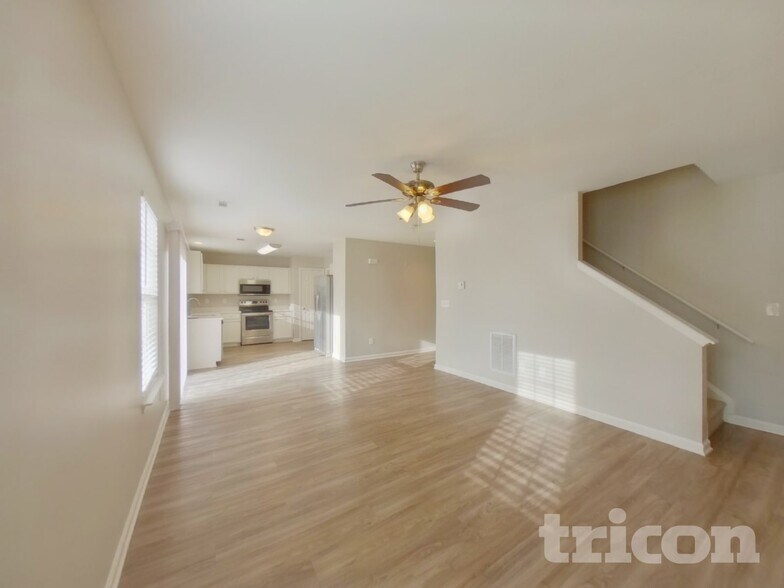 Building Photo - 1467 Eschol Ln NW