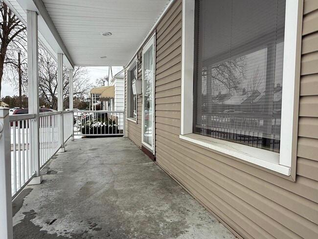 Building Photo - 2328 Detroit Ave