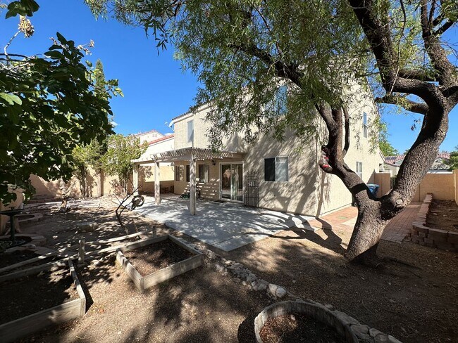 Building Photo - PECCOLE RANCH