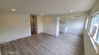 Building Photo - 5333 Hyde St