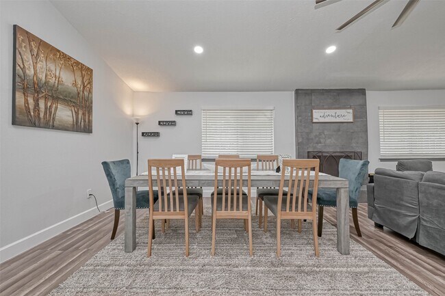 Building Photo - 11618 Corona Ln