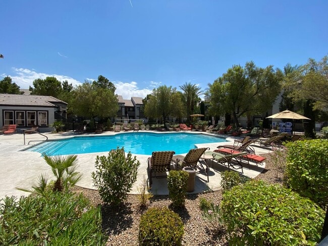 Building Photo - 7255 W Sunset Rd