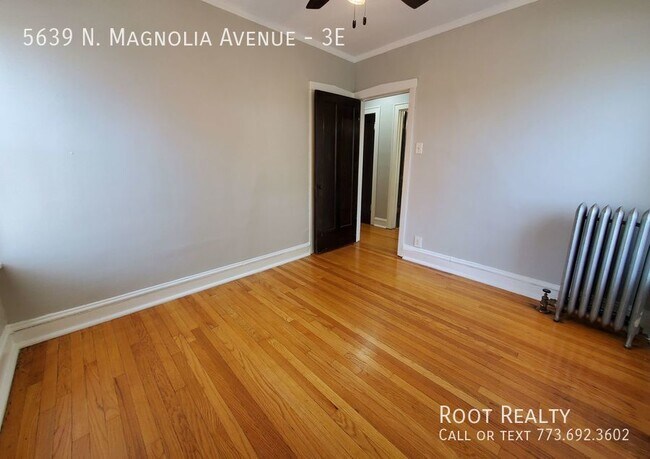 Building Photo - Edgewater / Magnolia Glen - Top-Floor 1-Be...