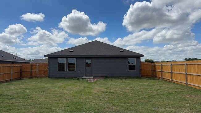 Building Photo - 1925 Honey Locust Dr