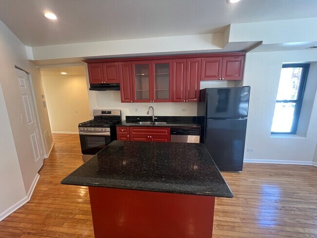 Building Photo - 7748 S Yates Blvd