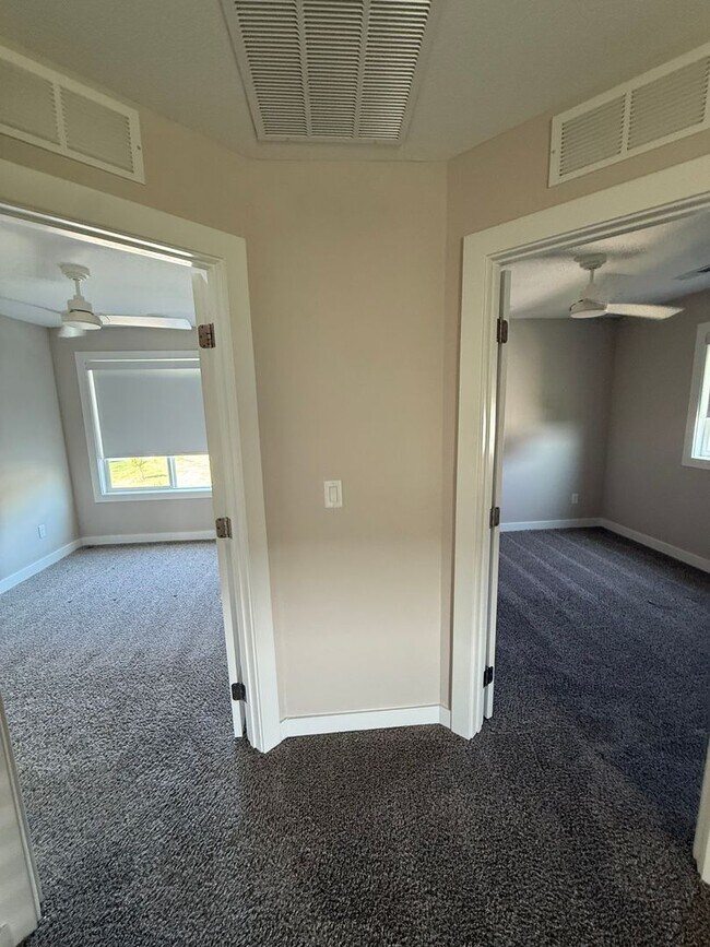 Building Photo - Luxury Newer Construction Home! Perfect Location!