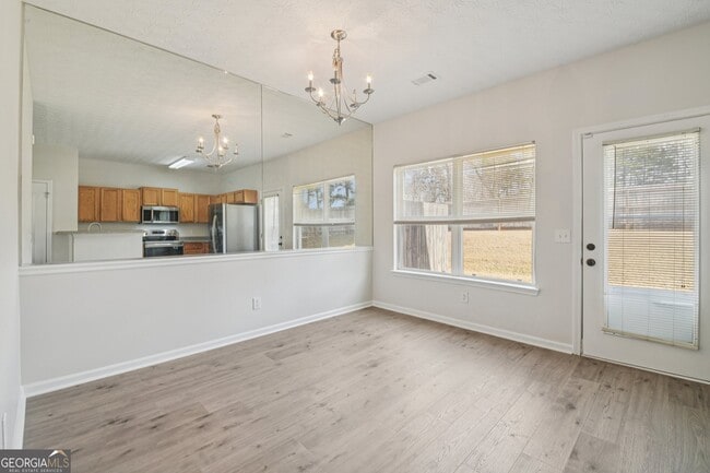 Building Photo - 6416 Ellenwood Dr