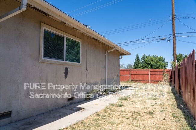 Building Photo - 10095 Nebula Way
