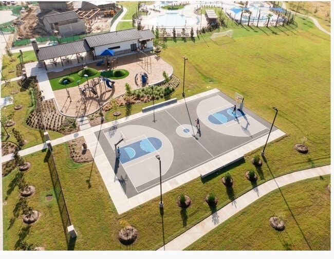 Building Photo - 10627 Great Basin Dr