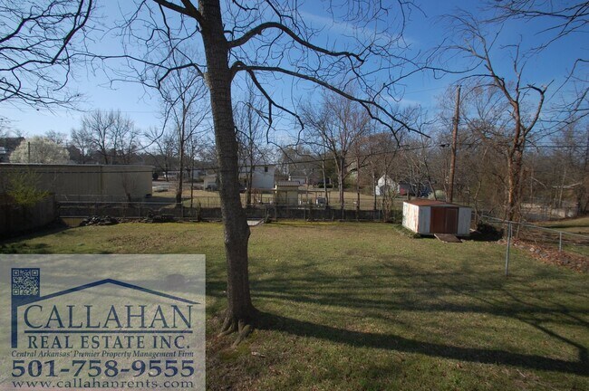 Building Photo - NLR 3 Bedroom