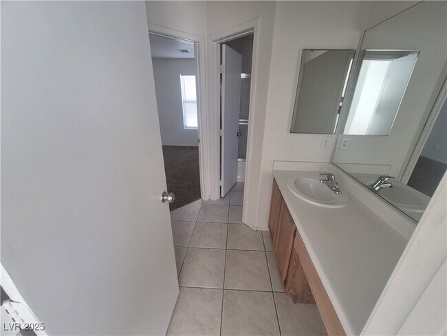 Building Photo - 2712 Wooly Rose Ave