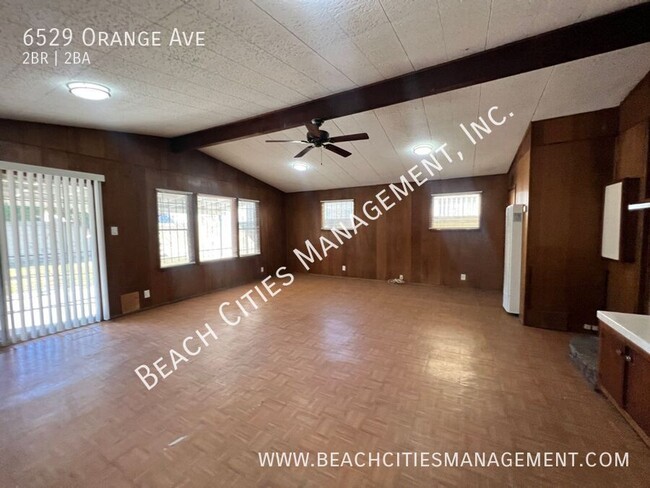 Building Photo - Large 2 Bedroom Home In North Long Beach