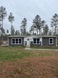 Building Photo - 733 Athens Rd