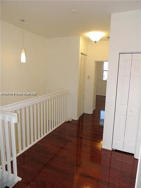 Building Photo - 4931 N Harbor Isles Dr