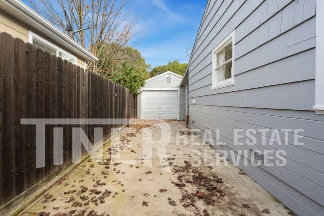 Building Photo - 4739 61st St