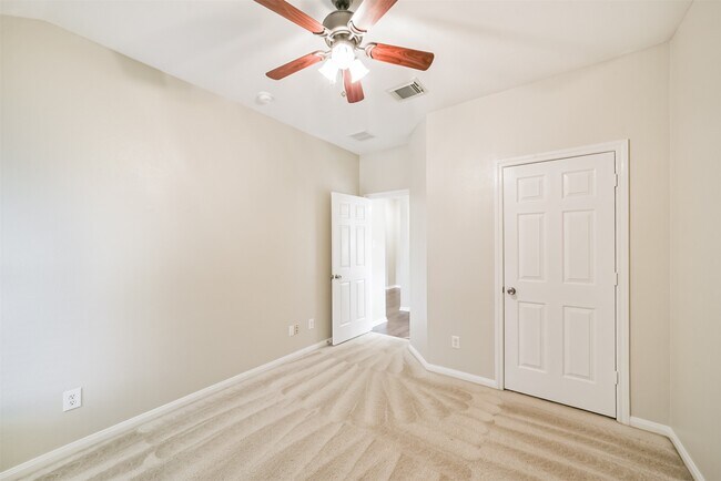 Building Photo - 22015 Falvel Dr