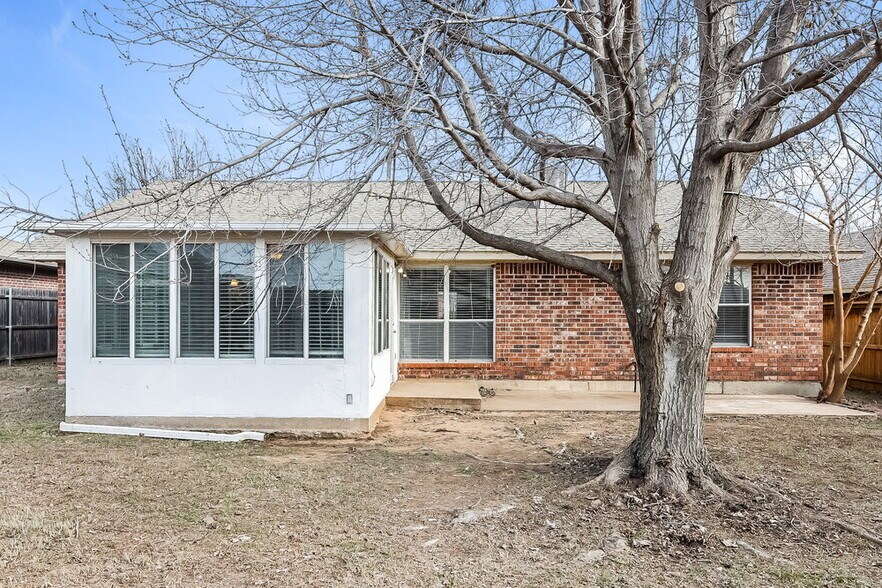 Building Photo - 205 Bradgate Dr