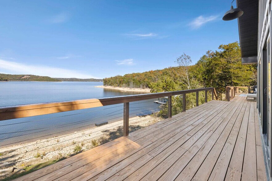 Building Photo - 9063 Mundell Rd