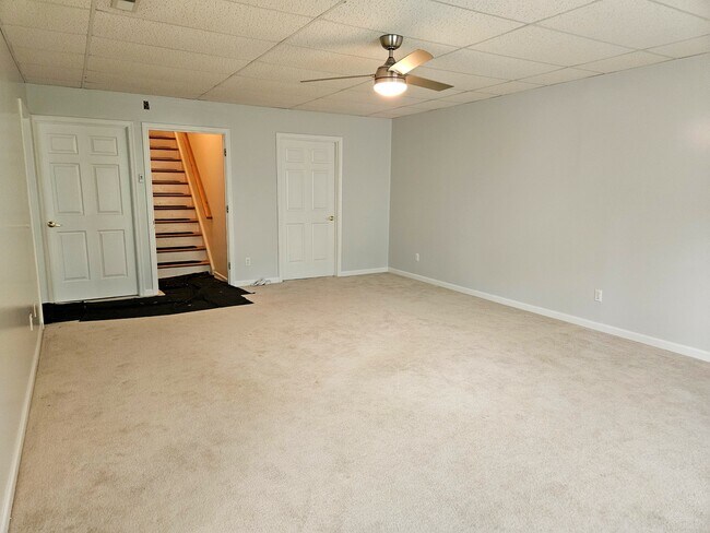 Building Photo - 602 Mockingbird Way
