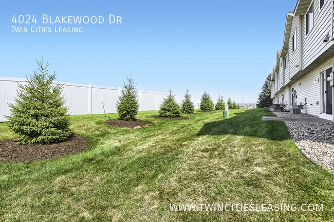 Building Photo - 4024 Blakewood Dr