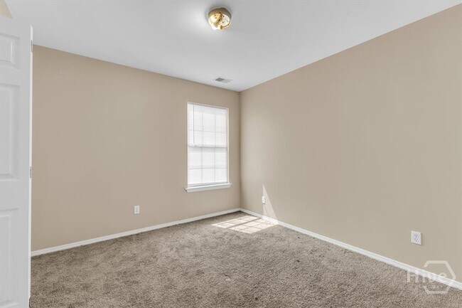 Building Photo - 129 Fairgreen St