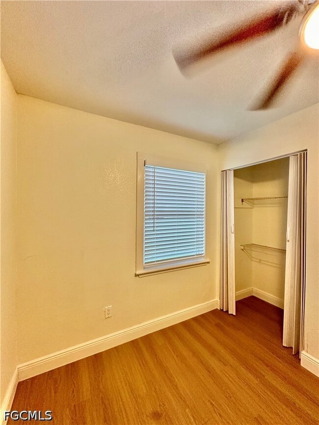 Building Photo - 3208-3216-3216 Dale St