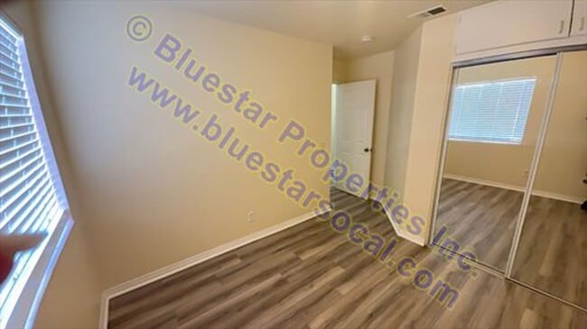 Building Photo - Just listed in Victorville!!!