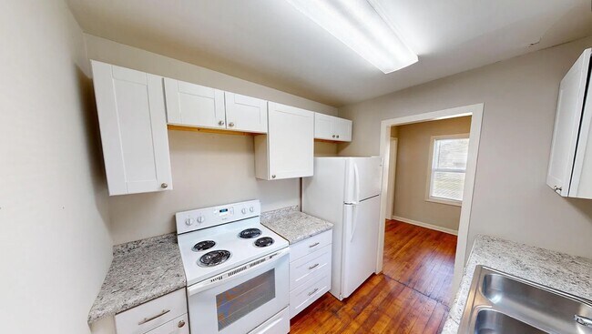 Building Photo - 4702 Young Ave