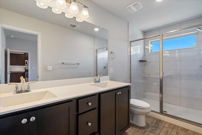 Building Photo - 8205 Cottage Rose Dr