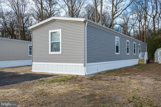 Building Photo - 19 Loxley Ln