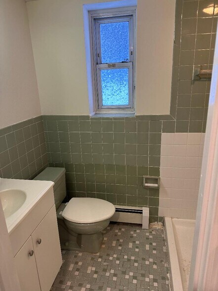 Building Photo - 822 Kingsland Ln