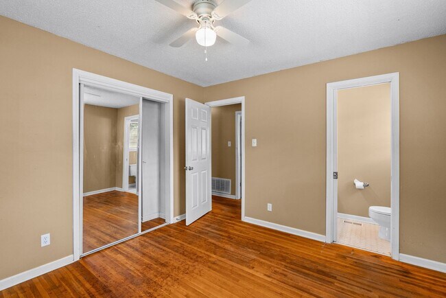 Building Photo - 6412 Chippewa Dr