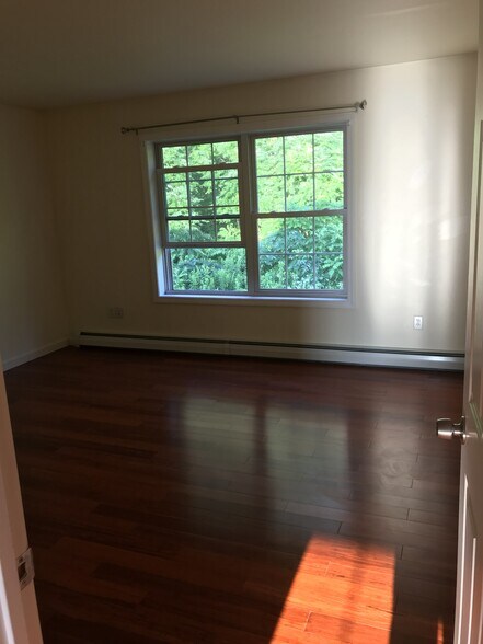 bedroom - 96 Hogsback Dr