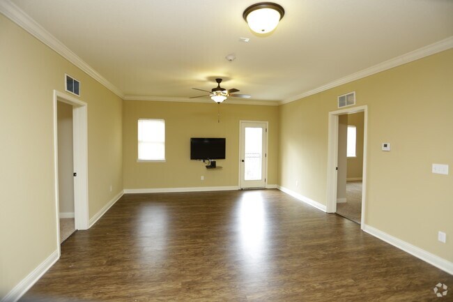 4BR, 4BA - Deschutes One_1680 SF - Brookside