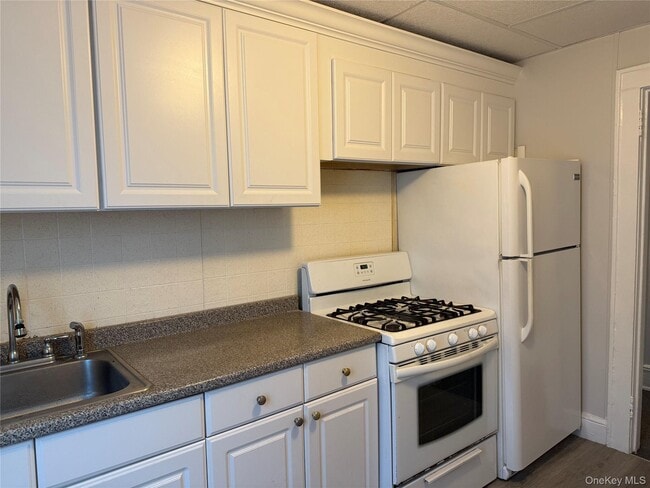 Building Photo - 50 The Crescent