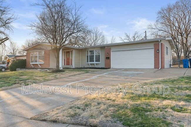 Building Photo - 3325 Hermoso Dr