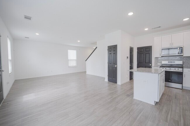 Building Photo - 10622 Cashew Run Ln