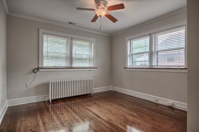 Building Photo - (201) 7230-32 Forsyth Blvd