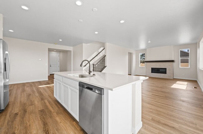 Building Photo - Newer home in Caldwell!