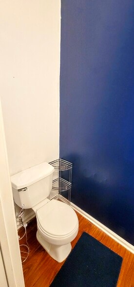 Half Bathroom - 1931 Bayrose Cir