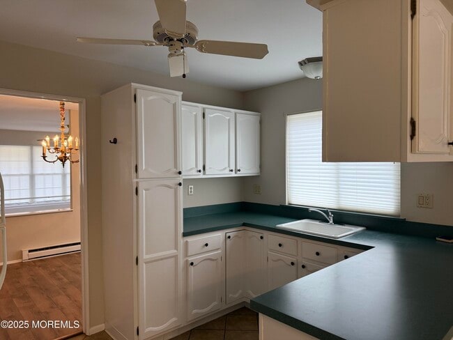 Building Photo - 19 Marlow Ave