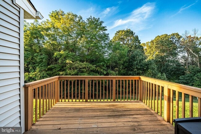 Building Photo - 596 Coach Hill Ct