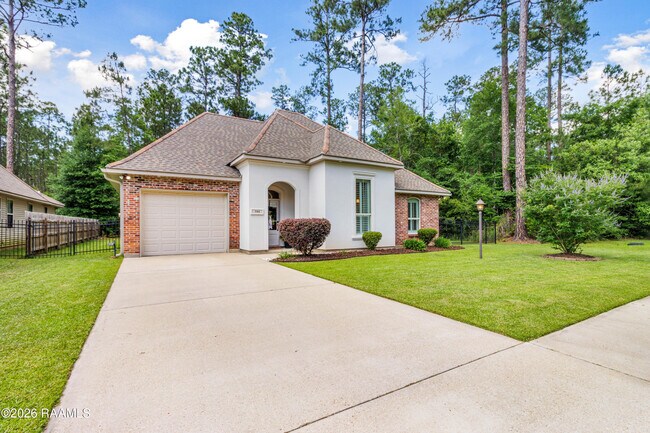 Building Photo - 500 Bateleur Way