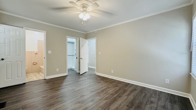 Building Photo - 815 W Palmetto St