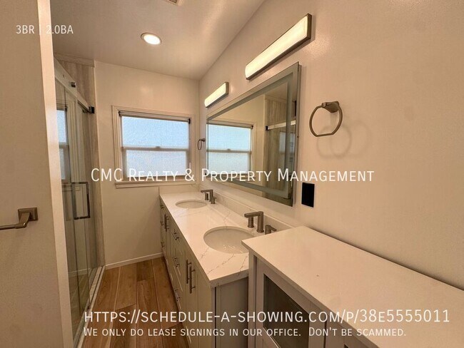 Building Photo - 3822 Rose Ave