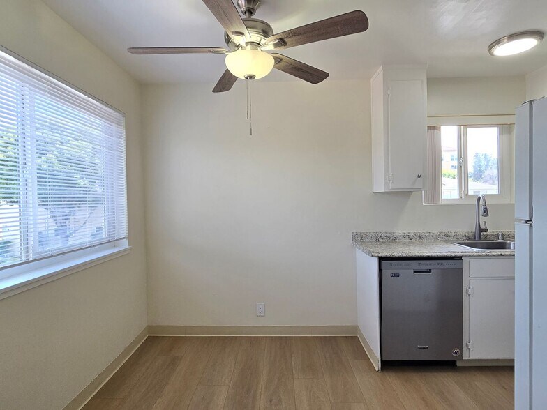 Building Photo - 3579 Agate Dr