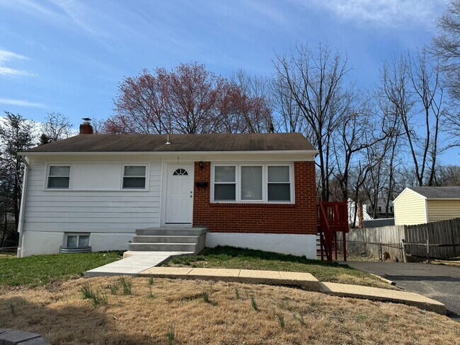 Building Photo - 1411 Harrison St