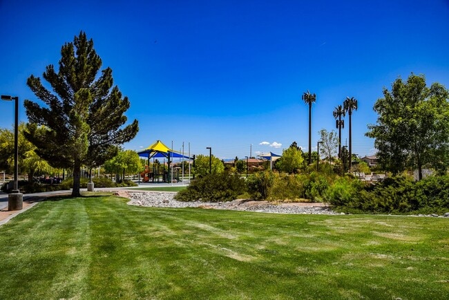 Building Photo - Lovely Home In Providence Community With P...