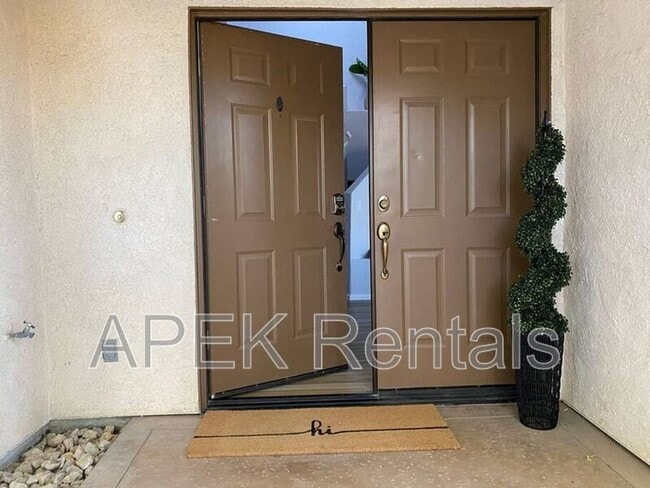 Building Photo - 79150 Ocotillo Dr