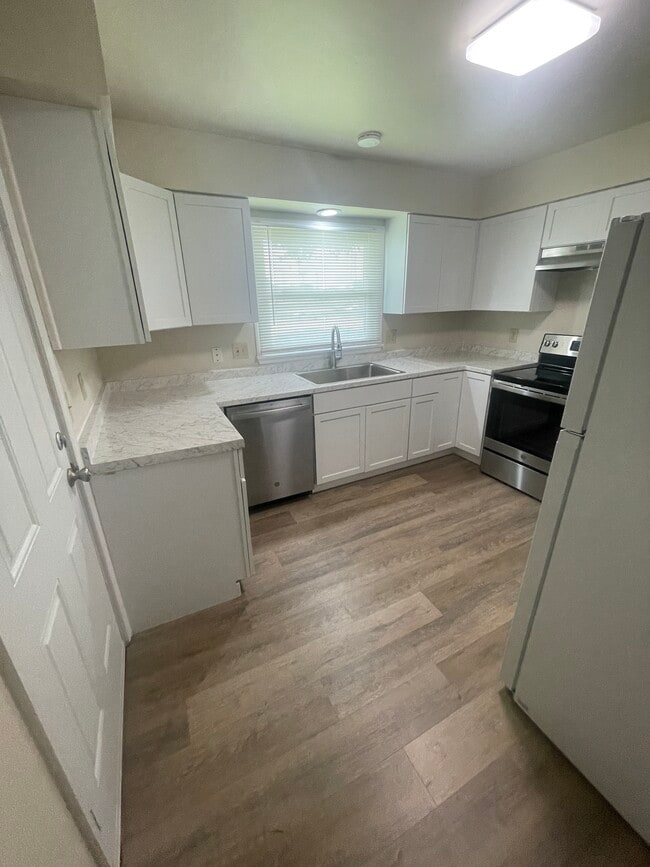 Kitchen - 1537 Boones Lick Rd